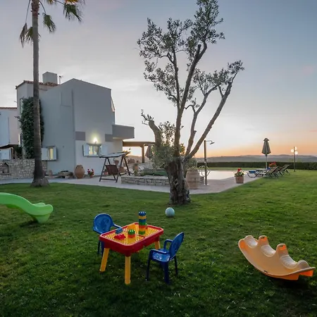 Villa Elisabeth Perama (Crete)